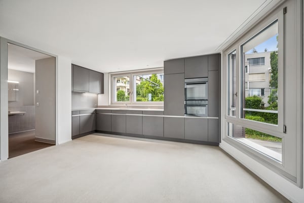 Stilvolle 2.5-Zimmer-Wohnung mit Terrasse in Zürich-Höngg 3