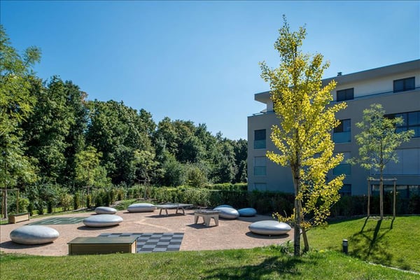 Bel appartement dans résidence de standing avec jardin privatif 1