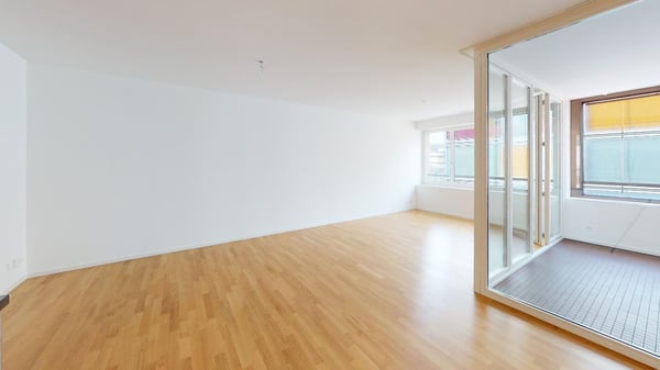 Attraktive, zentral gelegene 2.5 Zimmer-Wohnung in der CITYBAY 2
