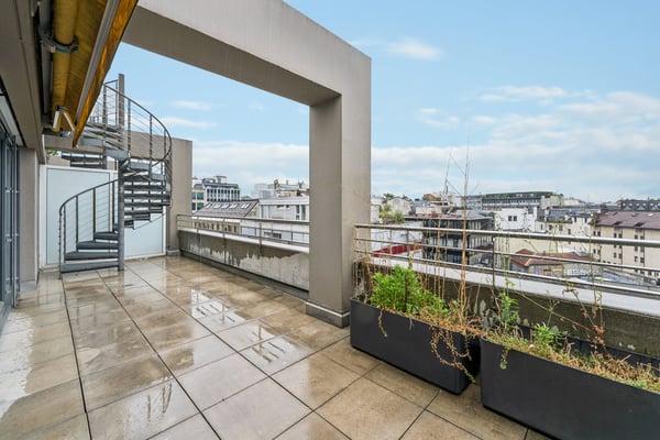 Exceptionnel attique en duplex avec terrasse rooftop ! 13