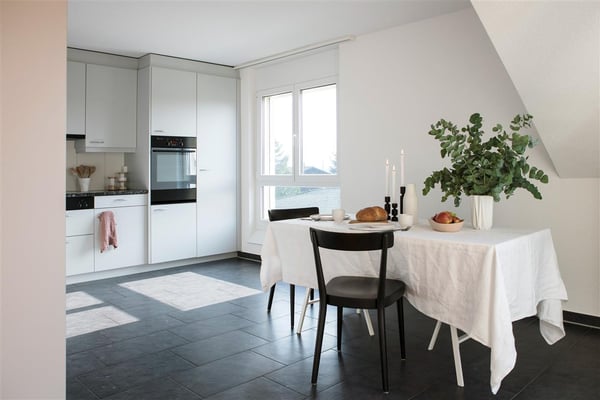 Ruhige Dachwohnung mit Loggia 3