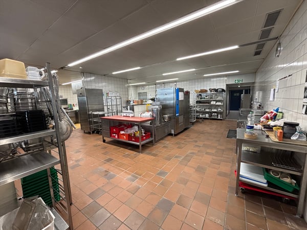 Sofort durchstarten: Gastrofläche mit Produktionsküche und Dachterrasse 4