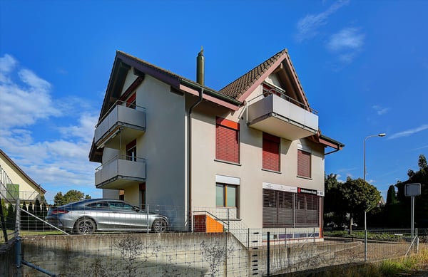 Gemütliche Dachwohnung mit Cheminée und besonderem Charme