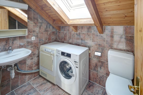 Gemütliche Dachwohnung mit Cheminée und besonderem Charme 7