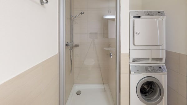 Grosszügige Wohnung mit Wintergarten in Lachen SZ! 6