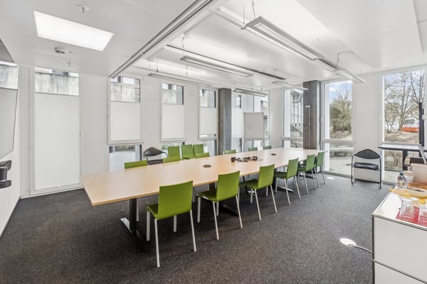Bürofläche im Erdgeschoss in repräsentativem Gewerbehaus 4
