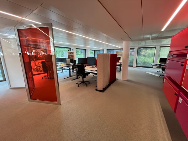 Magnifiques bureaux modernes aménagés selon un concept multispace 4