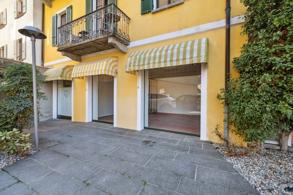 Locale commerciale nel cuore della città vecchia! 3