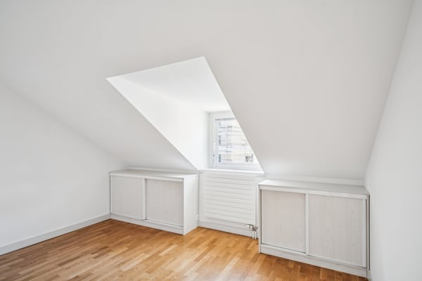 Lumineux appartement de 2 pièces mansardé 9