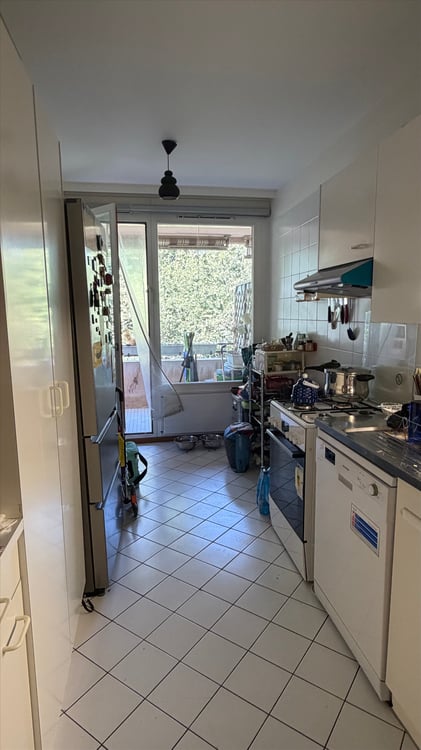 Appartement de 4 pièces proche du quartier des Nations. 4