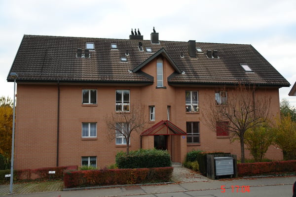 Einstellplatz in Bahnhofsnähe Seuzach zu vermieten 11