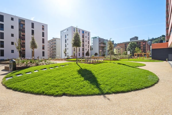Monolocale con giardino al primo piano in posizione strategica! 1