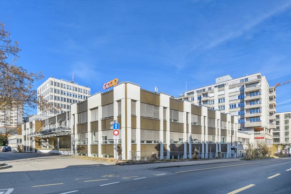 Grossflächiger Lagerraum 1