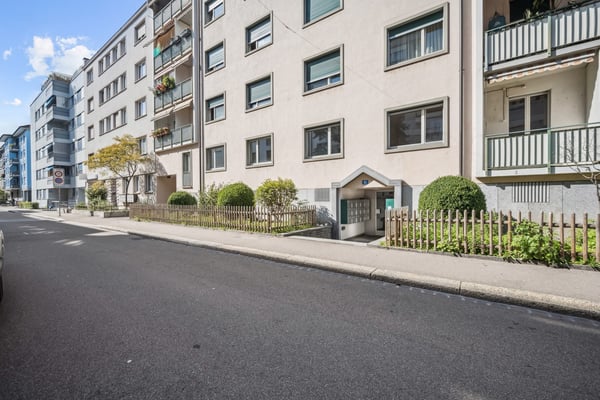 Charmante 2-Zimmer-Wohnung an zentraler Lage - der erste Mietzins ist gratis 1