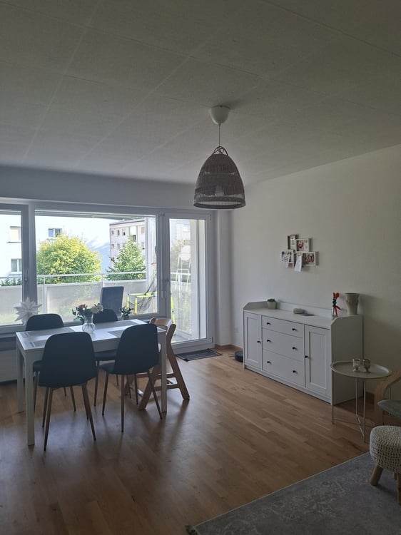 zentral gelegene Wohnung mit grosszügigem Balkon 6