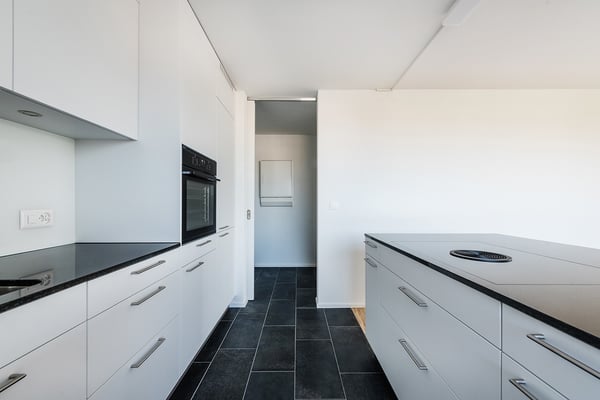 totalsanierte 3.5 Zimmer-Attikawohnung - exklusive Aussicht im 11. OG 4