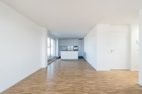 totalsanierte 3.5 Zimmer-Attikawohnung - exklusive Aussicht im 11. OG 2