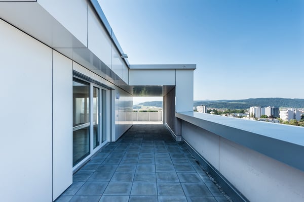 totalsanierte 3.5 Zimmer-Attikawohnung - exklusive Aussicht im 11. OG 13