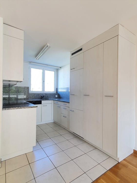 Sonnige 4 Zimmer-Wohnung nähe Stadtzentrum 2