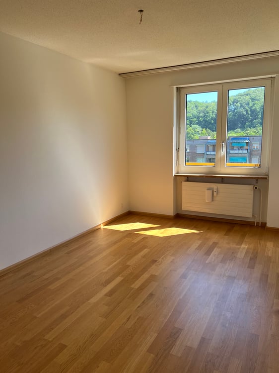 Helle 4,5-Zimmerwohnung mit Balkon in familienfreundlicher Überbauung 8