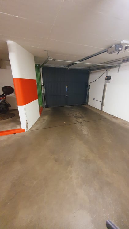 Einstellhallenplatz nähe Hörnli 3