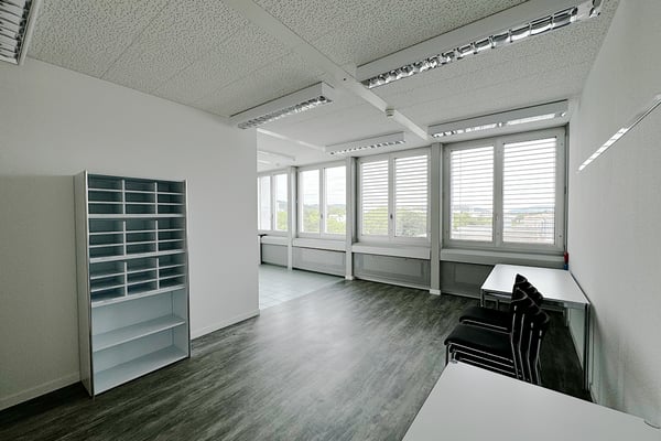 modern ausgebaute Büro-/Gewerbefläche an Hauptachse Winterthur's 12