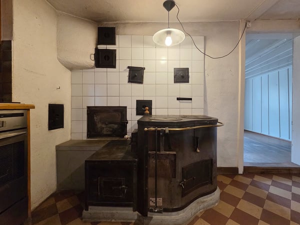 Ehemaliges 1-Zimmer-Bauernhaus mit Ökonomieteil (Ausbaupotenzial) 12