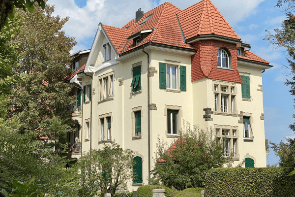 5.5-Zimmer-Dachwohnung in historischen Wohnhaus 1