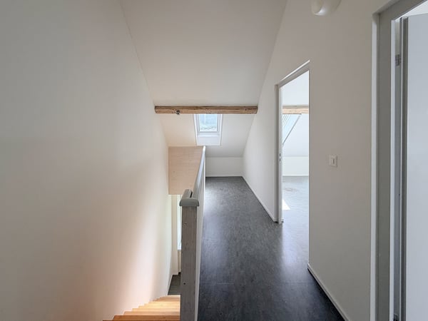 Zwischenvermietung: Grosszügige 5.5-Zimmer-Wohnung mit viel Privatsphäre in grüner Umgebung 9