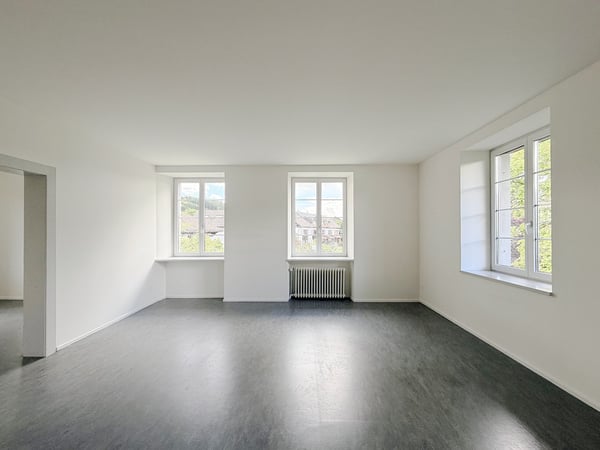 Zwischenvermietung: Grosszügige 5.5-Zimmer-Wohnung mit viel Privatsphäre in grüner Umgebung 3