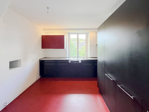 Zwischenvermietung: Grosszügige 5.5-Zimmer-Wohnung mit viel Privatsphäre in grüner Umgebung 6