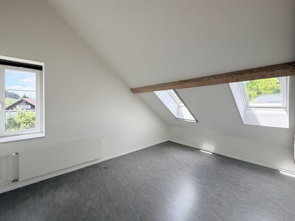Zwischenvermietung: Grosszügige 5.5-Zimmer-Wohnung mit viel Privatsphäre in grüner Umgebung 10