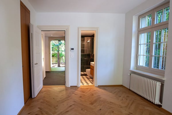 Erstvermietung: Repräsentative 4 ½-Zimmerwohnung in historischer Zürichbergvilla mit eigenem Garten 3