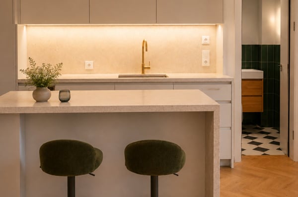 Stilvoll möblierte 2.5-Zimmer-Wohnung mit privatem Garten 8