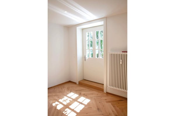 Stilvolle 1.5-Zimmer-Wohnung mit privatem Garten 7
