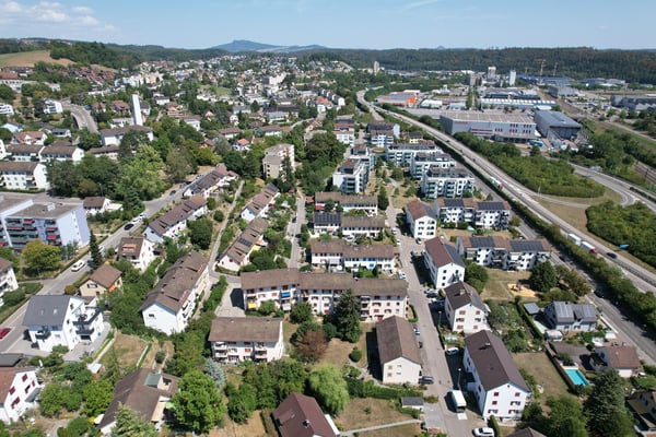 Areal mit 5 Mehrfamilienhäuser / Anlage- und Entwicklungsobjekt 12