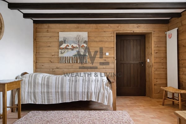 Chalet con terreno edificabile di 1387 m² e garage 11