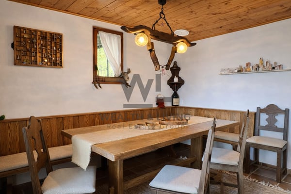 Chalet con terreno edificabile di 1387 m² e garage 7