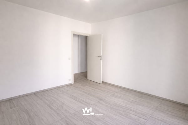 2.5-Zimmer-Wohnung, frisch renoviert, zentral in Losone 7