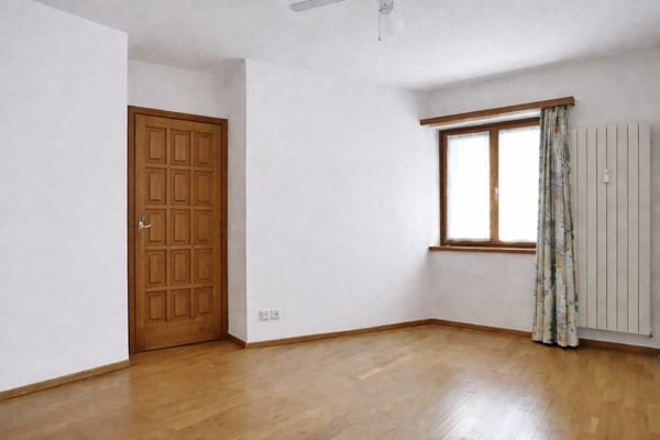 6-Zi.-Attika-Duplex mit Garten, Lift und Dachboden in Losone - hell und grosszügig 8