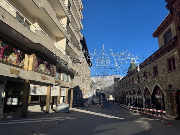 Exklusiver Tiefgaragenparkplatz im Herzen von St. Moritz zu vermieten! 1