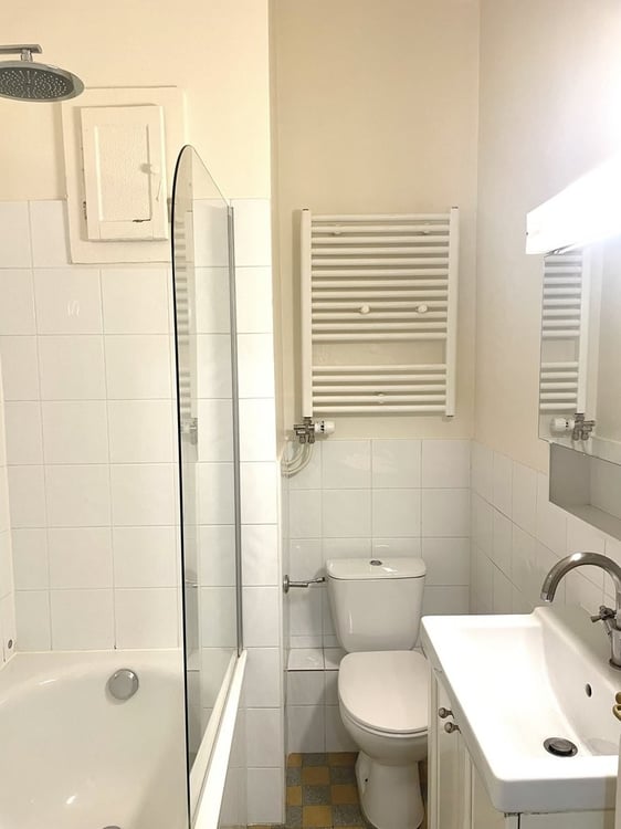 Proche Gare des Eaux-Vives 8