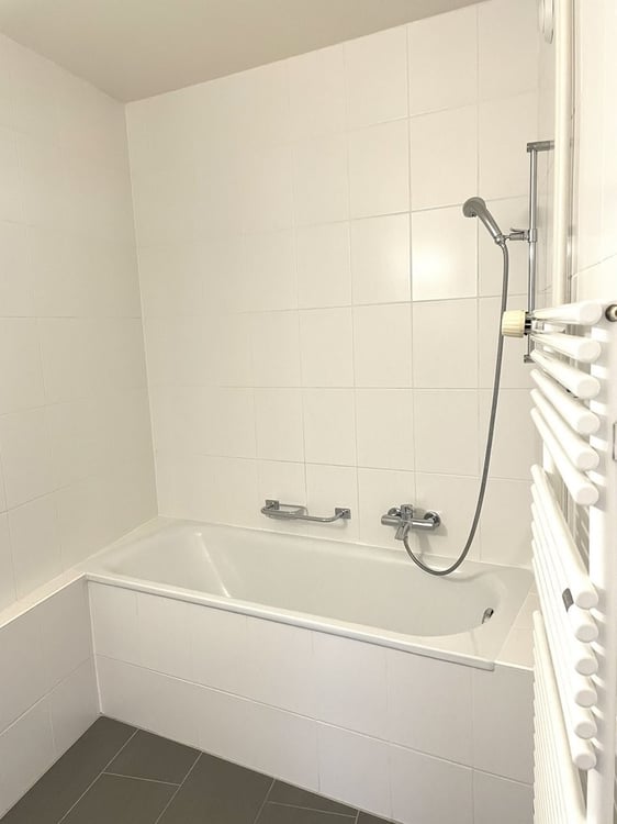 Proche Aéroport et organisations internationales 9