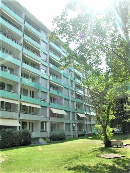 Proche Aéroport et organisations internationales 1