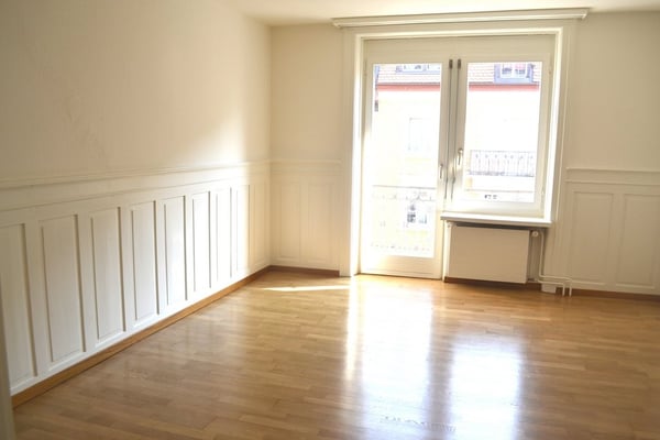 Altbauwohnung am Goldbrunnenplatz 2