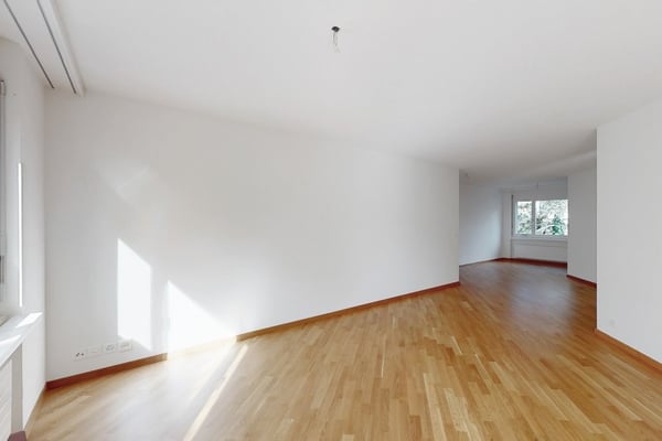 Grosszügige Wohnung an zentraler Lage 6