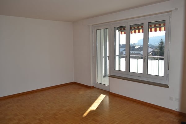 Grosszügige 4- Zimmerwohnung in Zürich-Oerlikon 5