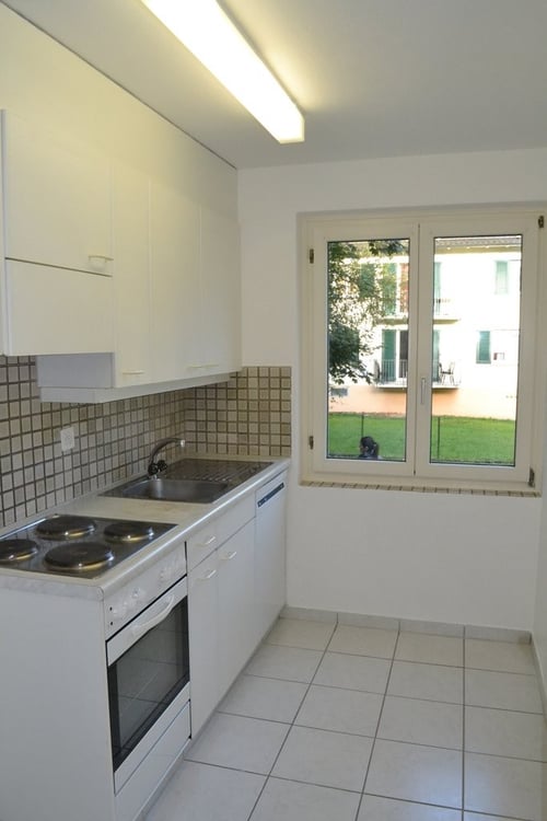 Zürich-Schwamendingen helle und schöne Wohnung befristet bis 30.09.27 3