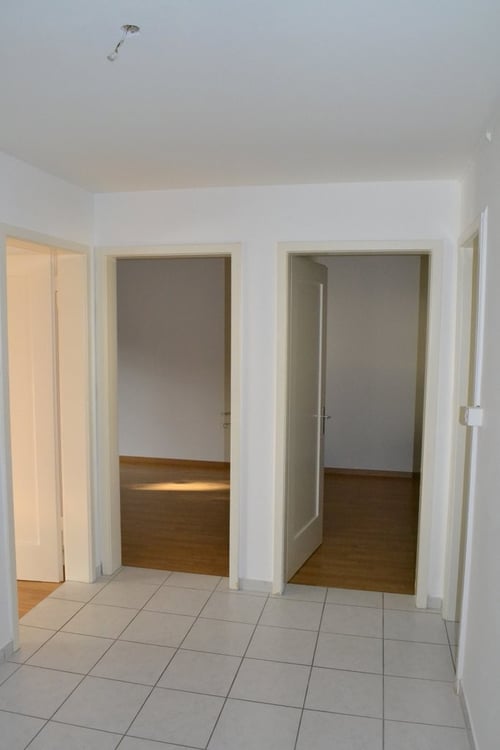 Zürich-Schwamendingen helle und schöne Wohnung befristet bis 30.09.27 7
