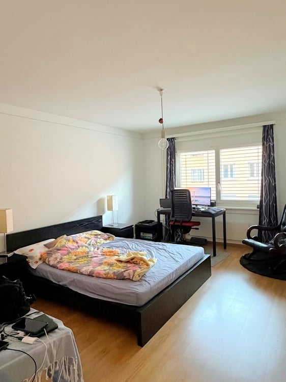 Charmante 4-5-Zimmerwohnung im Kreis 3 4